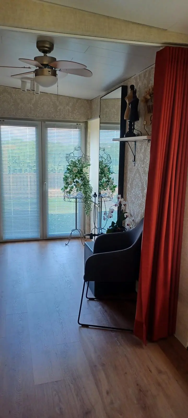 Studio 4